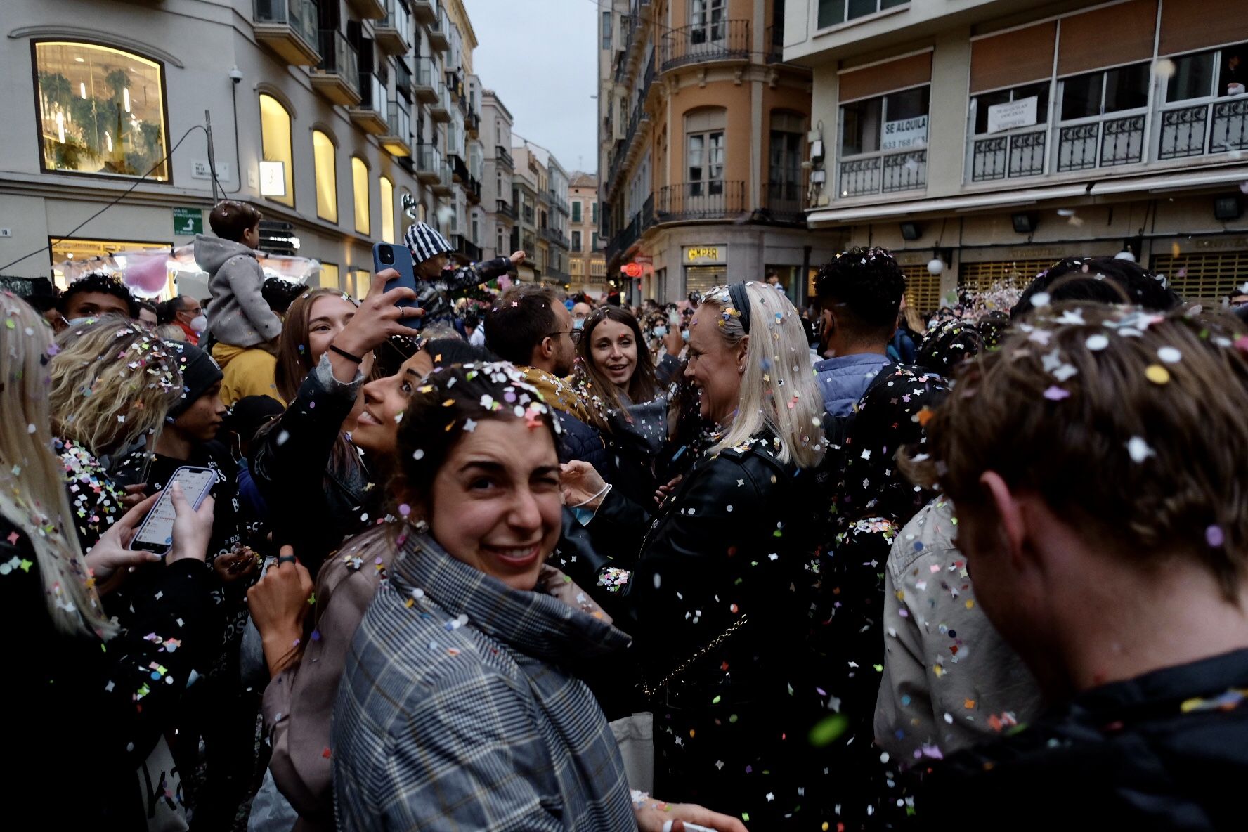 El Carnaval de Málaga toma la calle con el desfile