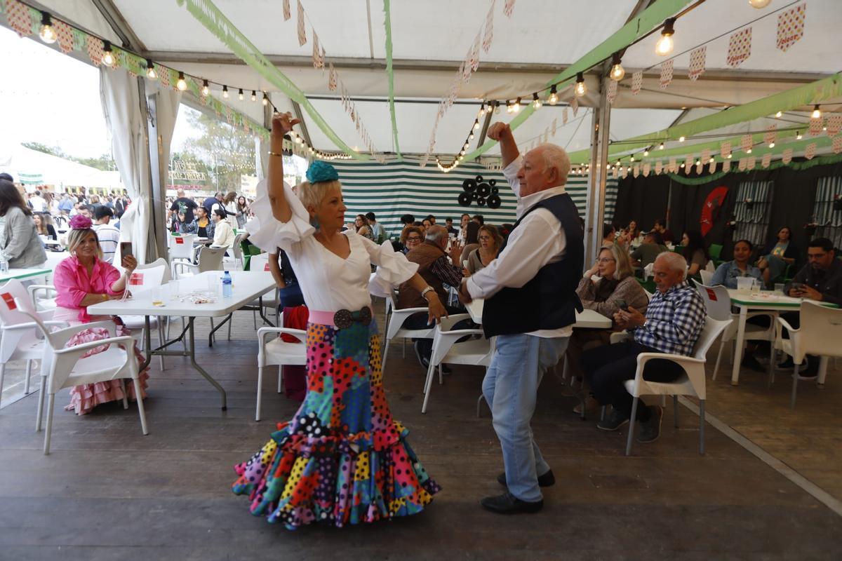 La Feria Andaluza llena de luz y color el Jardín del Turia en València