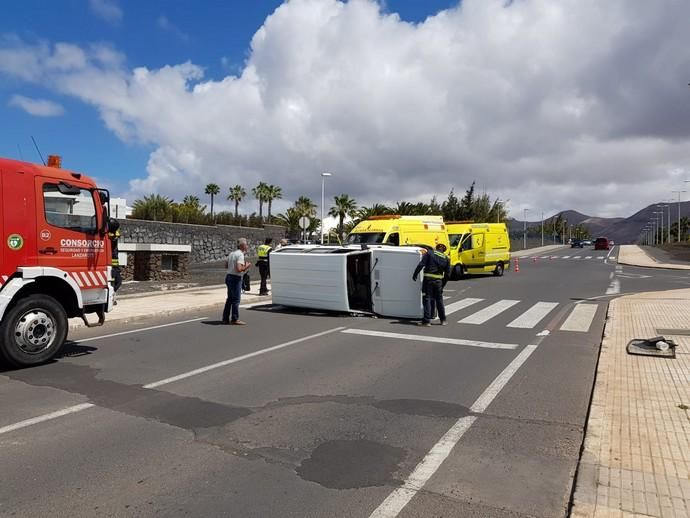 Accidente con vuelco en Playa Blanca