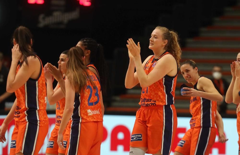 Las mejores imágenes del Valencia Basket - Basket Hema SKW