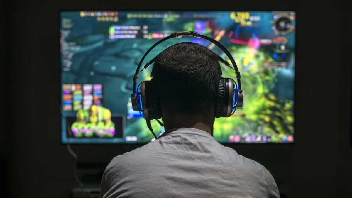 La Comunidad de Madrid destina un millón de euros a programas de promoción de la salud mental y la prevención de adicciones en la población infantojuvenil.