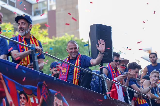 ¡De locos! Las mejores imágenes de una ciudad entregada al Barça