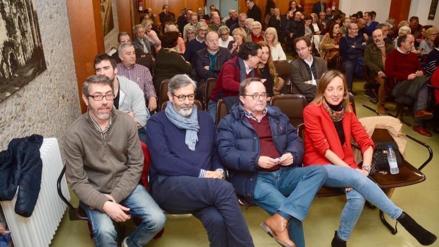 La militancia socialista prefiere a Meijón en el Congreso