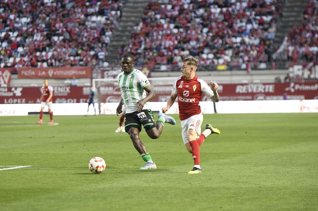 Las mejores imágenes del partido entre el Real Murcia y el Antequera