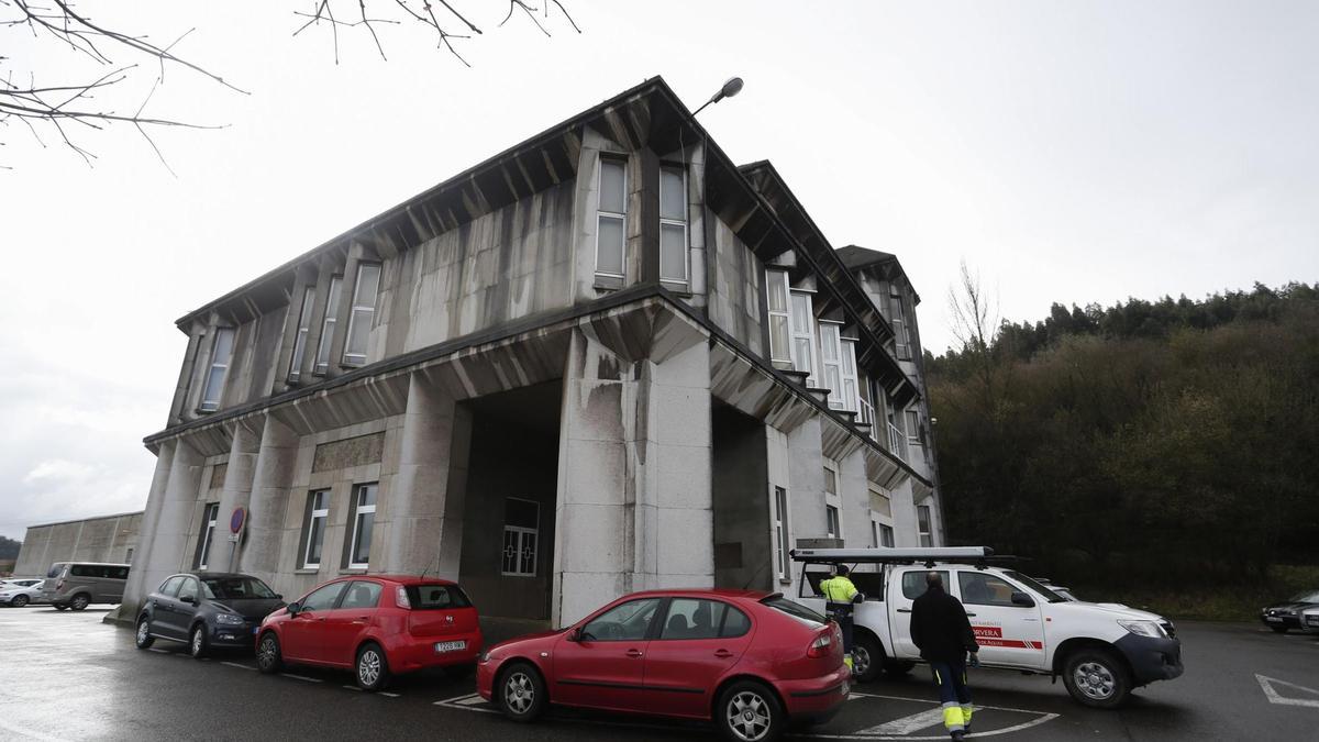 EDIFICIO DEL AYUNTAMIENTO DE CORVERA, EN NUBLEDO