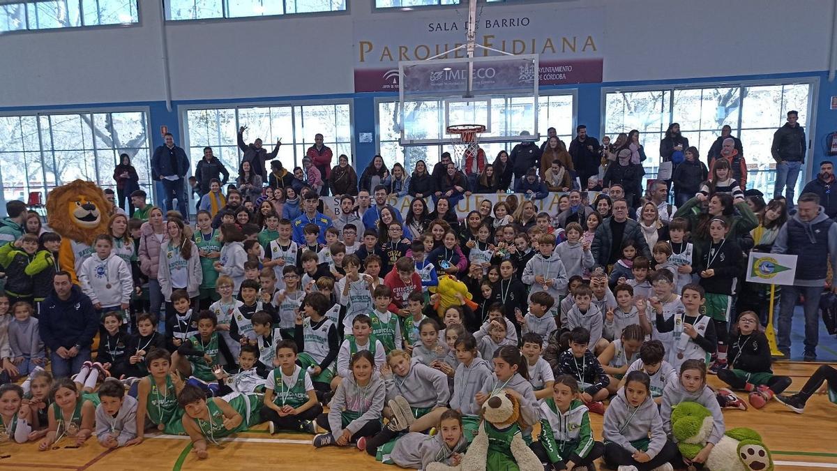 Un grupo de jugadores, en el torneo 'BabyCracks'.