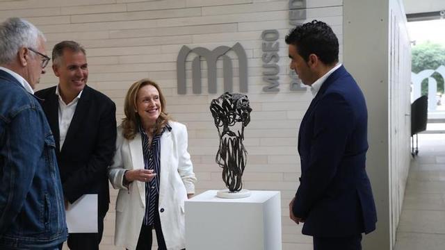 Javier del Valle-Inclán, Rafa Domínguez, Ángeles Tilve y Luis López, esta mañana al anunciar el depósito del legado del escritor en el Museo.