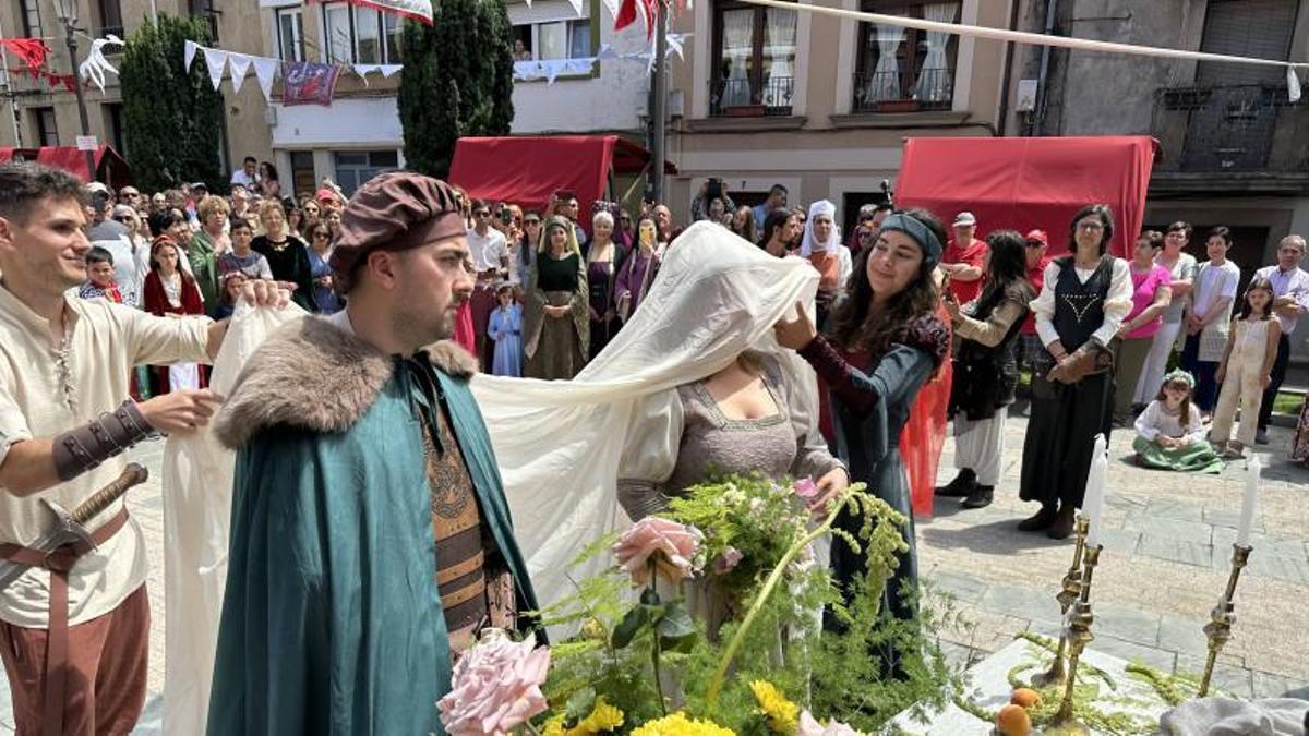 Boda medieval en una pasada edición.