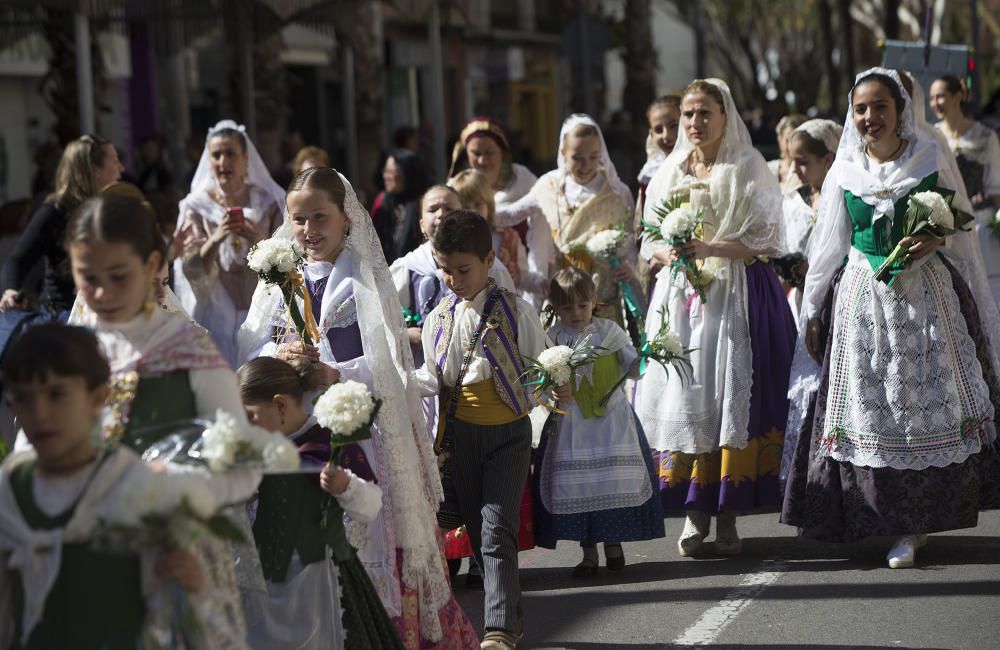 Magdalena 2017: Devoción en la Ofrena a la Verge de Lledó