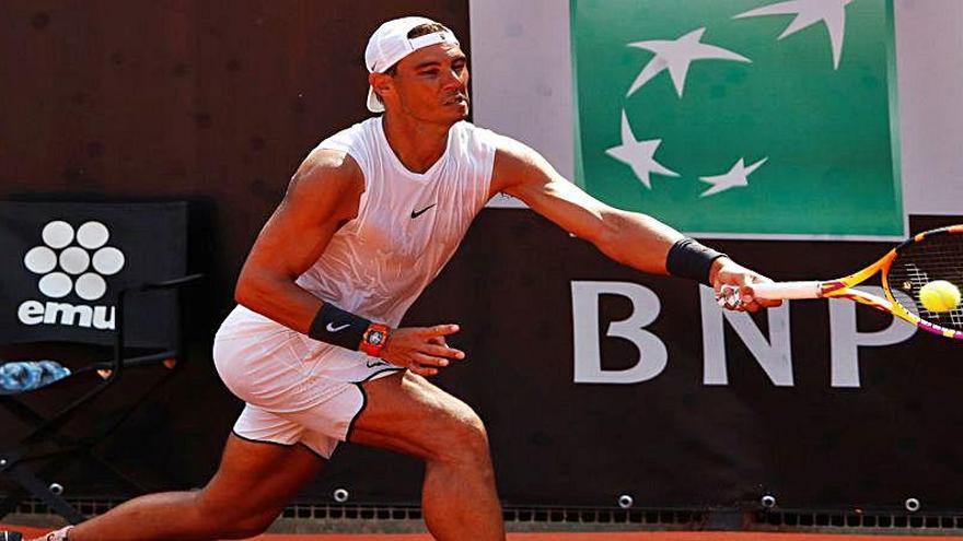 Nadal entrenando en París