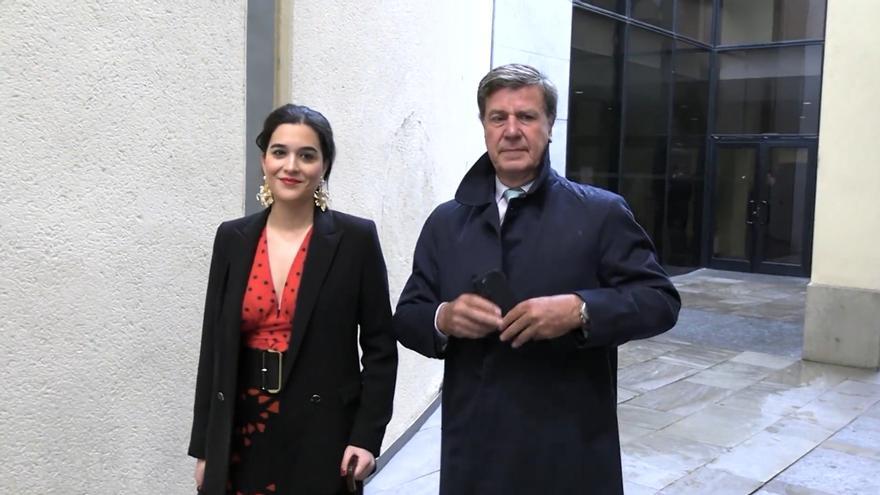Cayetano Martínez de Irujo revela si su hermana Eugenia será la madrina de su boda con su pareja de 29 años
