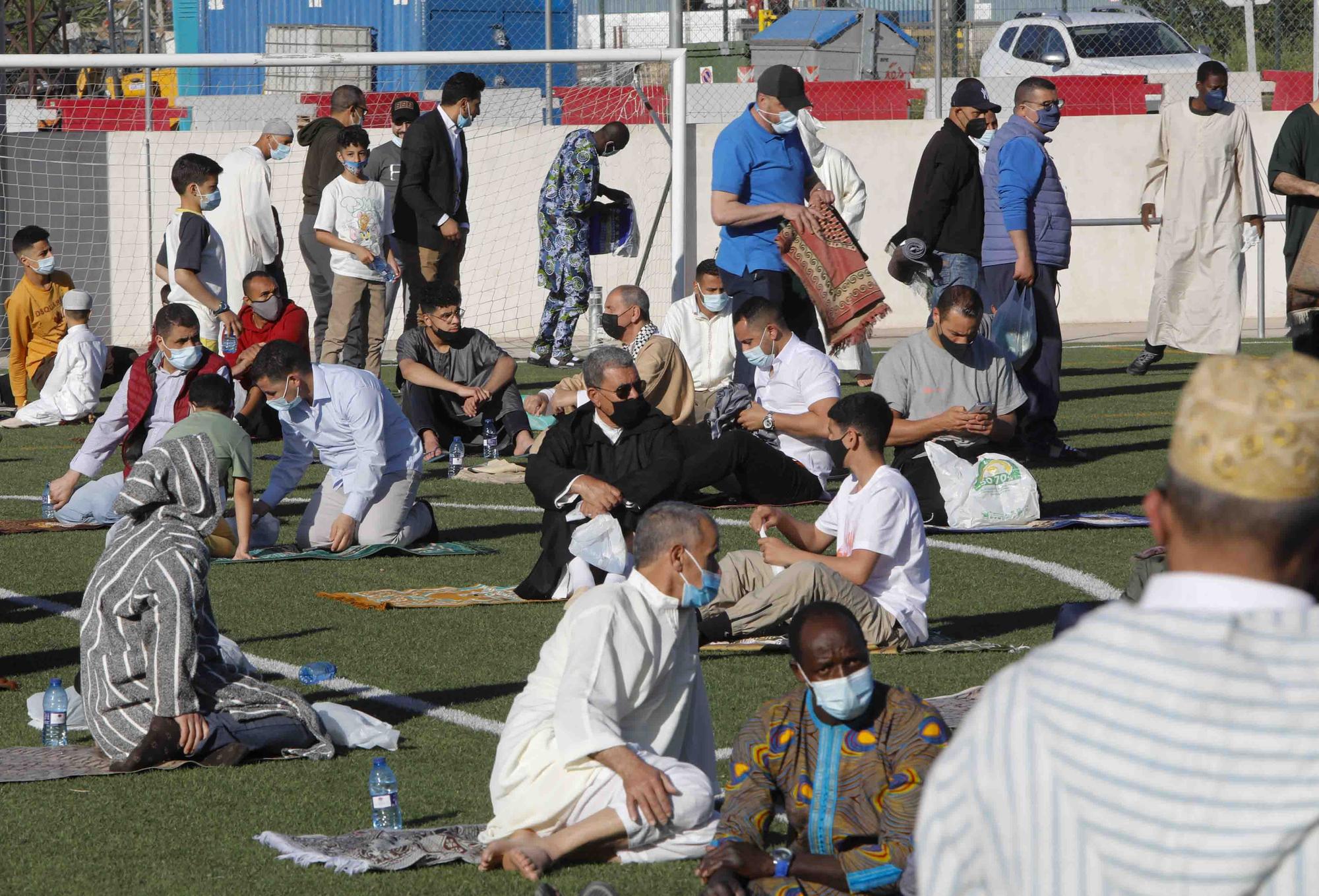 Cientos de musulmanes celebraron en Sagunt el fin del Ramadán.