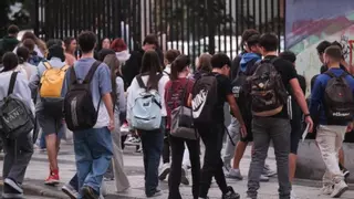 Casi 8.500 docentes a la calle y 384 parados más en Canarias en julio