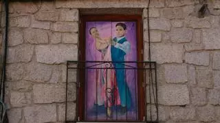 El pueblo de Madrid perfecto para una escapada este Carnaval: arte costumbrista y una base de la NASA en plena sierra