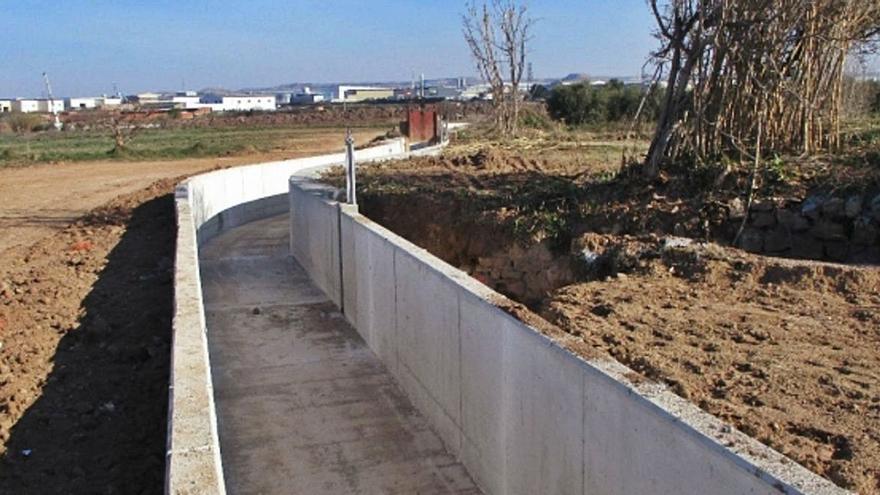 Las mejoras en esta acequia eran necesarias para la implantación de la plataforma de BonÁrea. | SERVICIO ESPECIAL