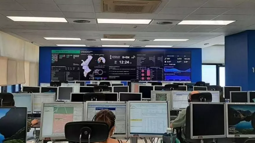 El Consell admite que ningún técnico revisa el "videomuro" de imágenes de Emergencias