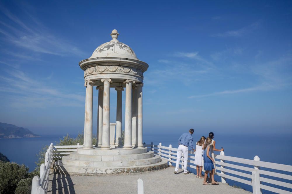 La Familia Real visita Son Marroig y se despide de Mallorca