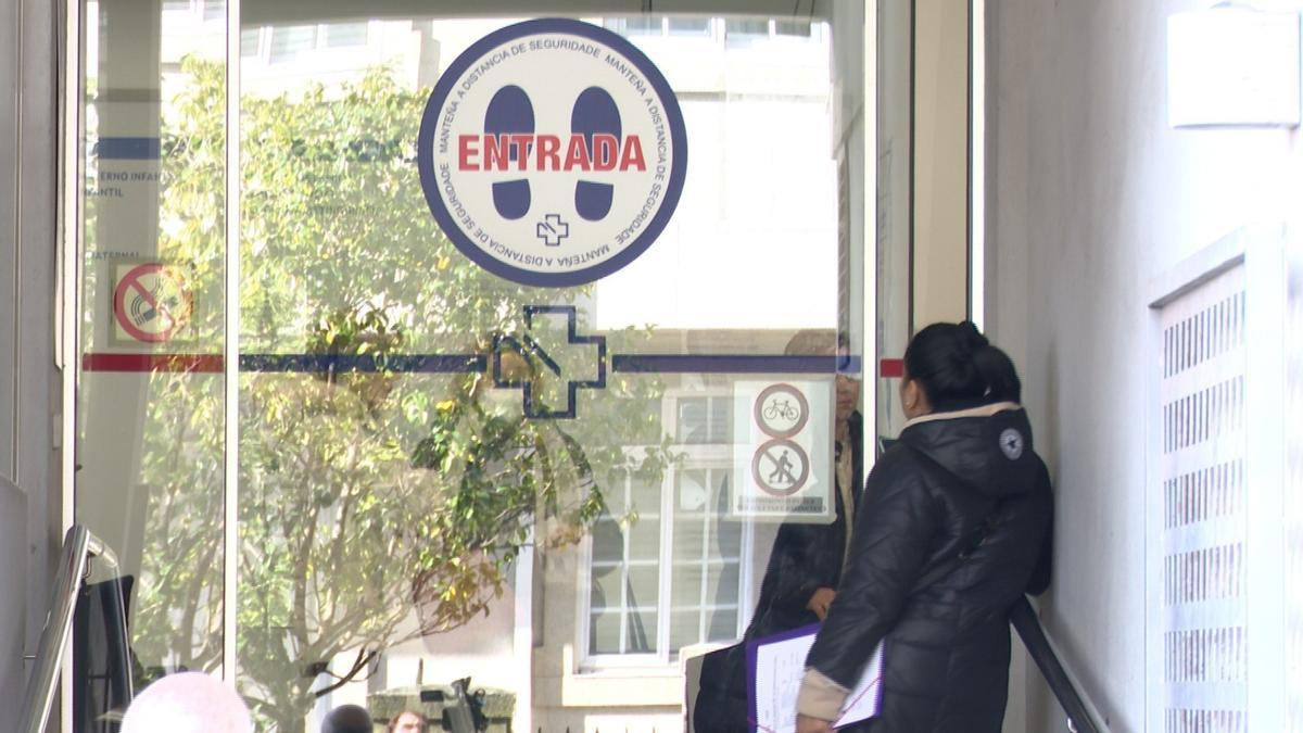 Entrada a un centro de salud en Santiago de Compostela.