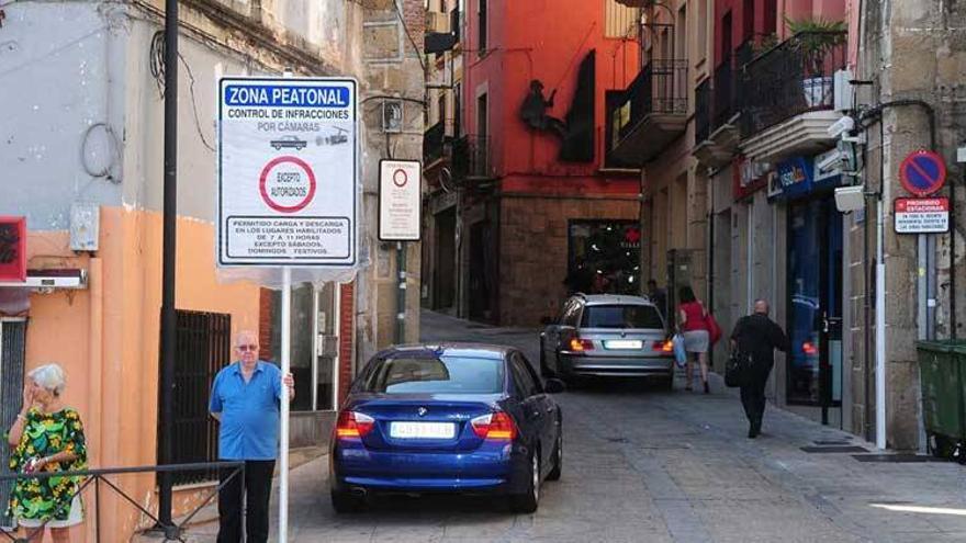 Tráfico señalará como zona de 30 km/hora de la Uex a las Josefinas en Plasencia