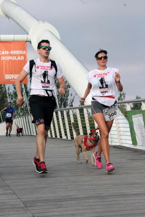 Los participantes en la cuarta Can-rrera.