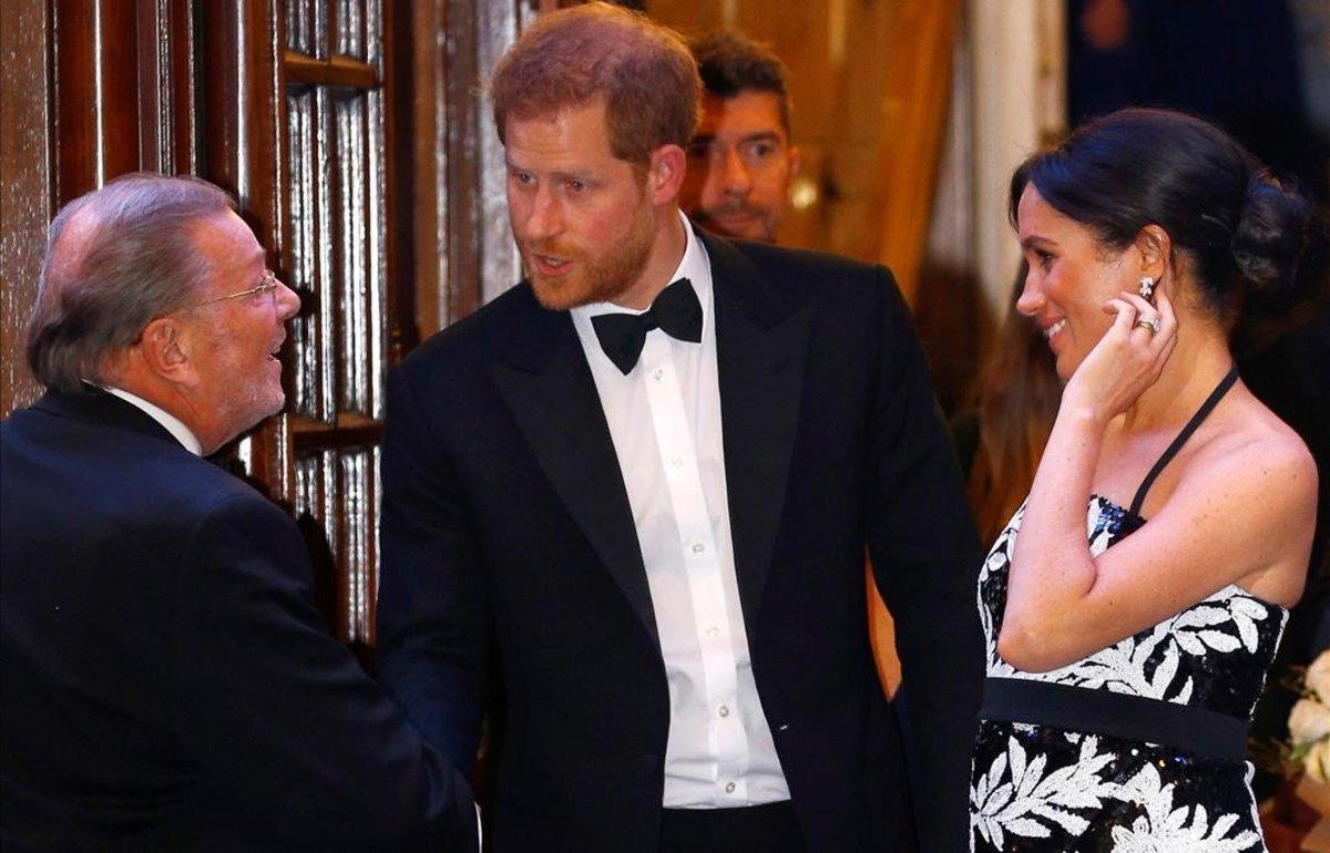 Meghan Markle luce tripita en su primera gala desde su embarazo.