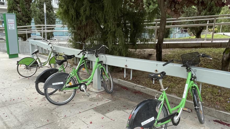 San Vicente ampliará el servicio de Bicisanvi con dos bancadas nuevas en la Facultad de Educación y Lo Torrent