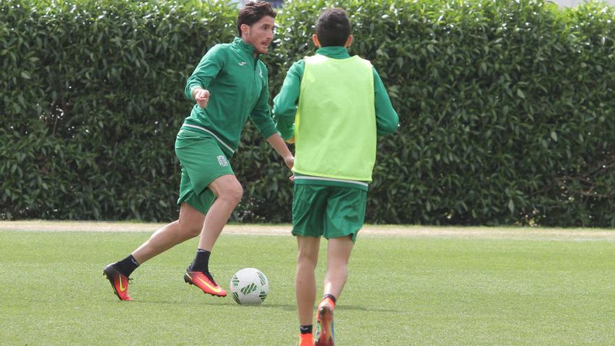 Germán Sáenz, que hoy podría volver a la titularidad, durante un entrenamiento.