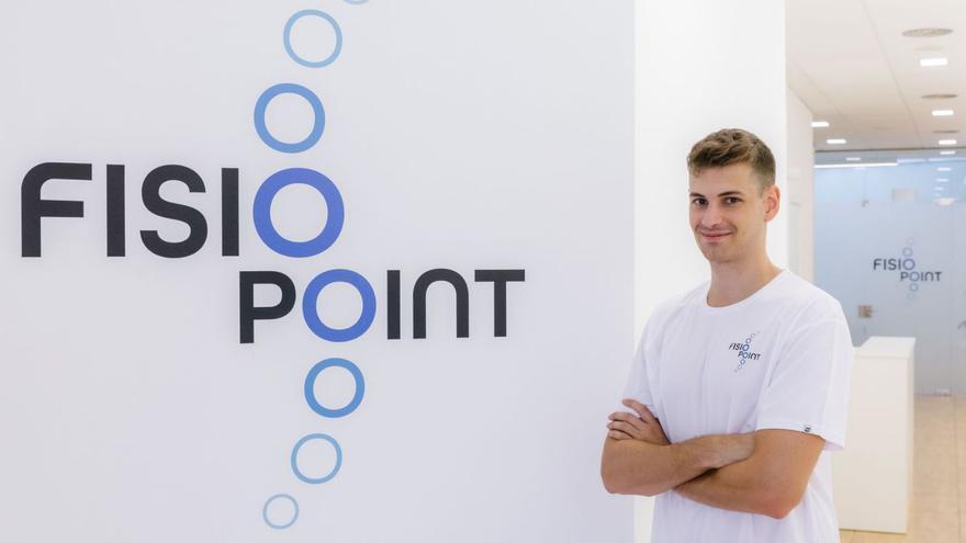 Jordi Pedra fundador de FisioPoint en el centre.  | ALBERT GELI