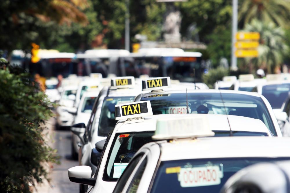 Manifestación de taxistas contra Cabify