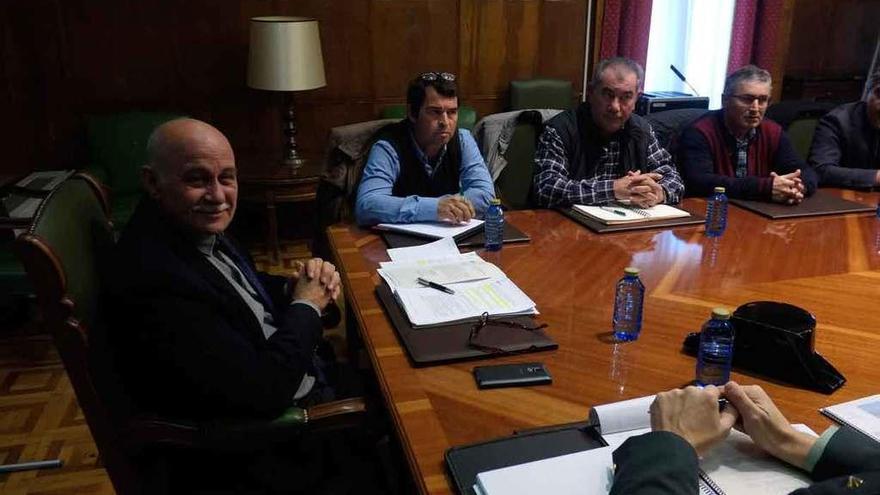 Reunión de García Bermejo con representantes de las organizaciones agrarias.