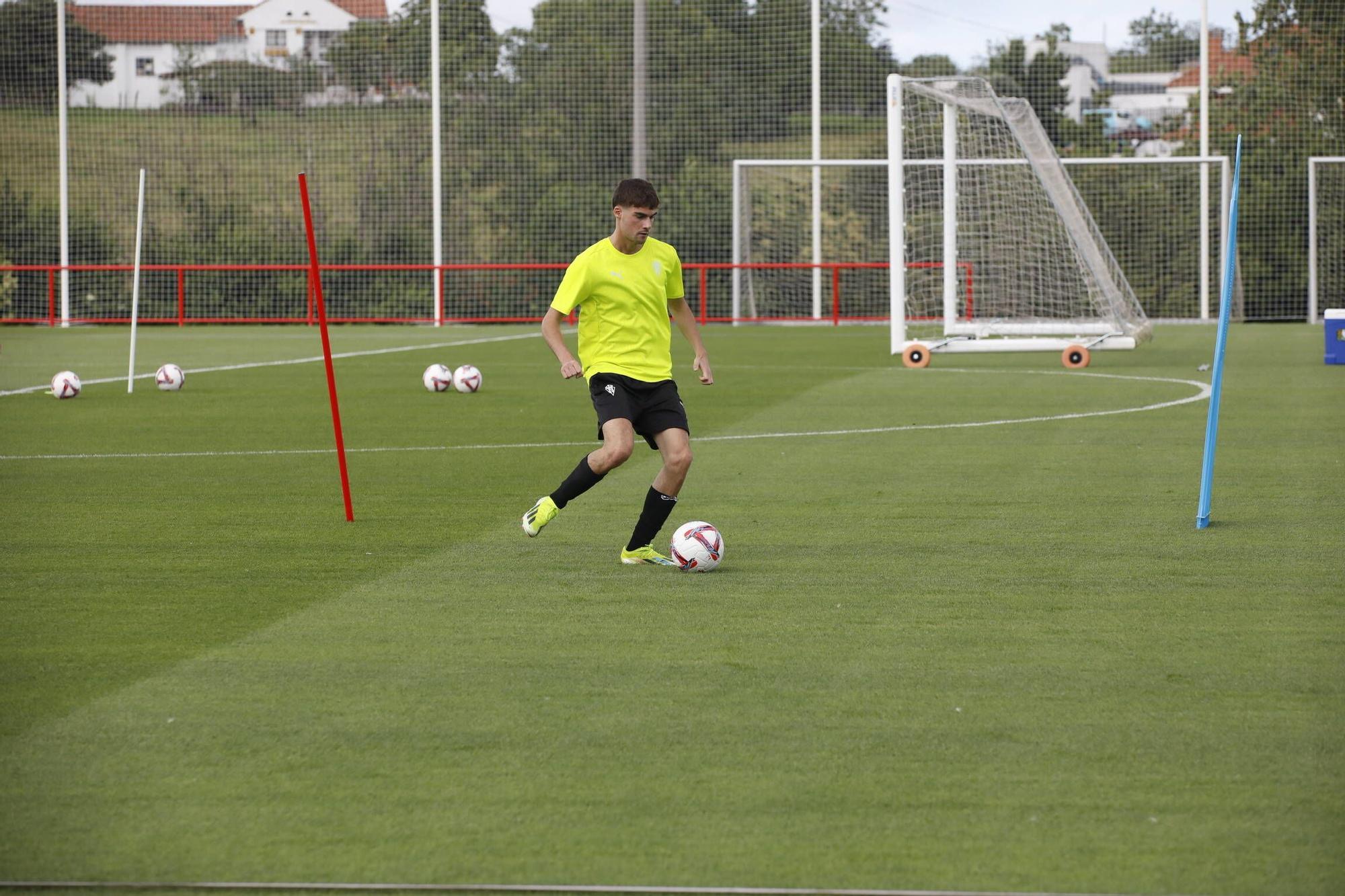 Así fue el primer entrenamiento de la era Albés en el Sporting (en imágenes)