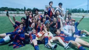 Las jugadoras celebrando la Copa de la Reina 1994