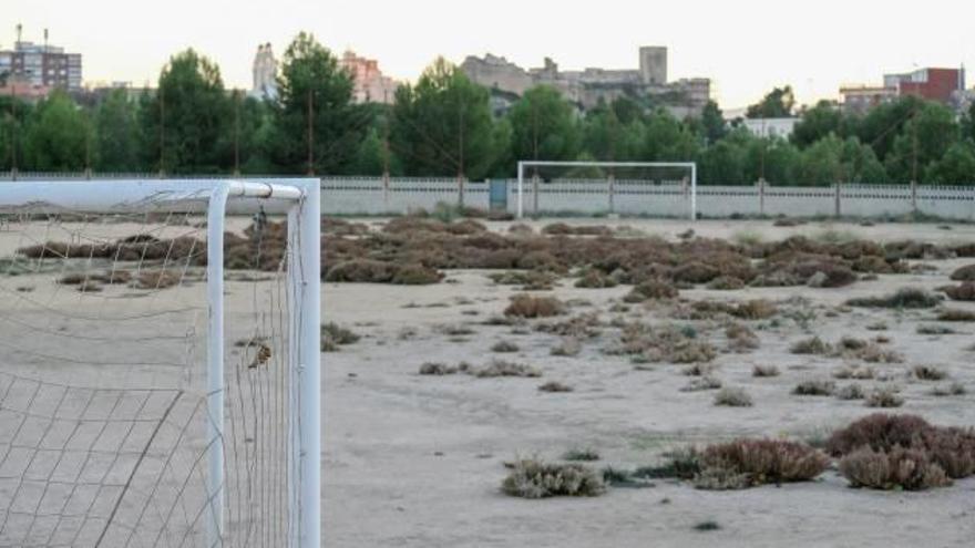 Uno de los campos de fútbol que se encuentran en las instalaciones de La Sismat.