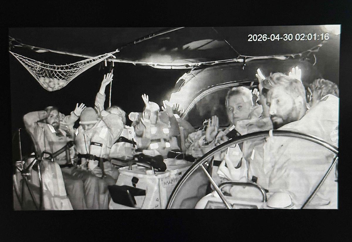 Captura de un video facilitado por la Flotilla Global Sumud tras ser interceptados por ejército israelí.