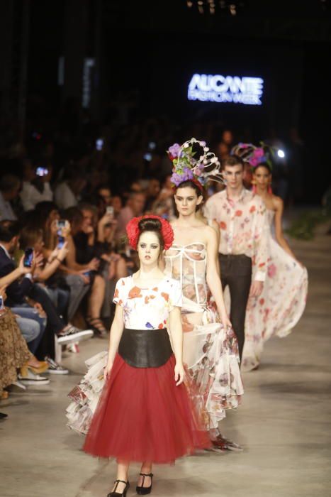 La primera modelo síndrome de Down desfila en la Alicante Fashion Week