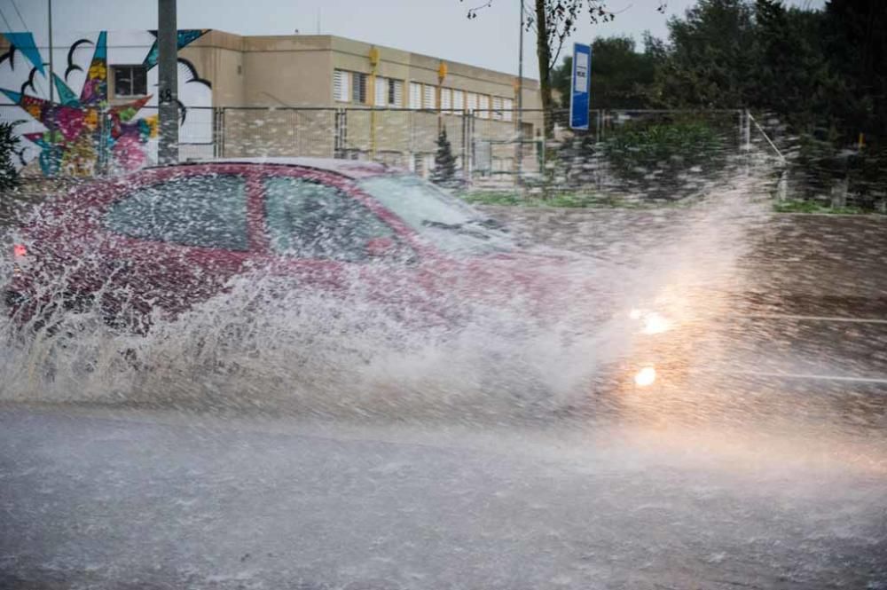 Lluvia y viento en las Pitiusas