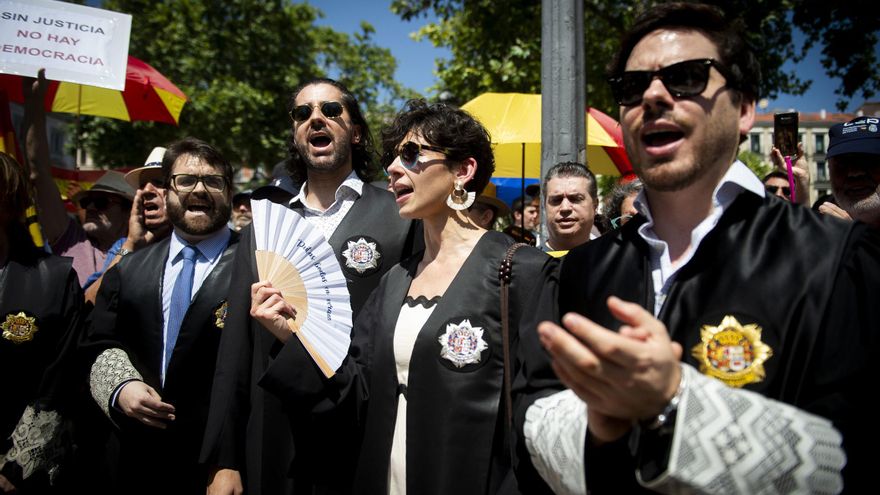Los jueces y fiscales en huelga califican de &quot;histórico&quot; el paro de tres días y lamentan el silencio de Bolaños