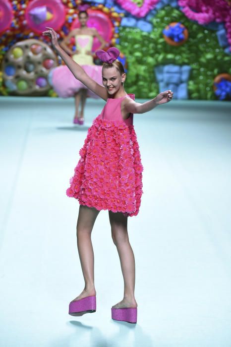 DESFILE DE AGATHA RUIZ DE LA PRADA