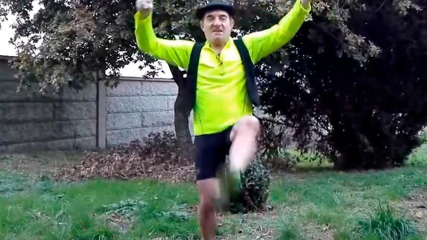 Imaxe de arquivo dunha gravación do alcalde de Teo, Rafael Sisto, promocionando Youtubeiros. Foto: YT