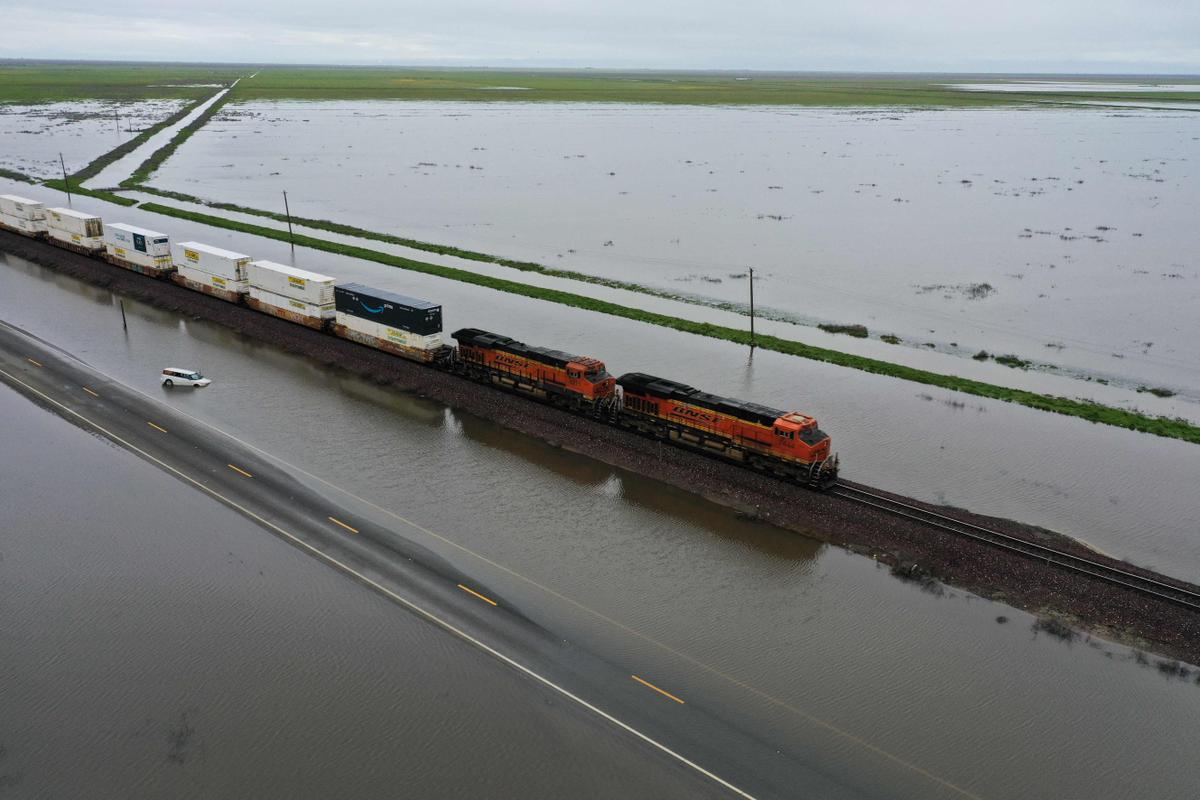 Inundaciones en el condado de Tulare, en California