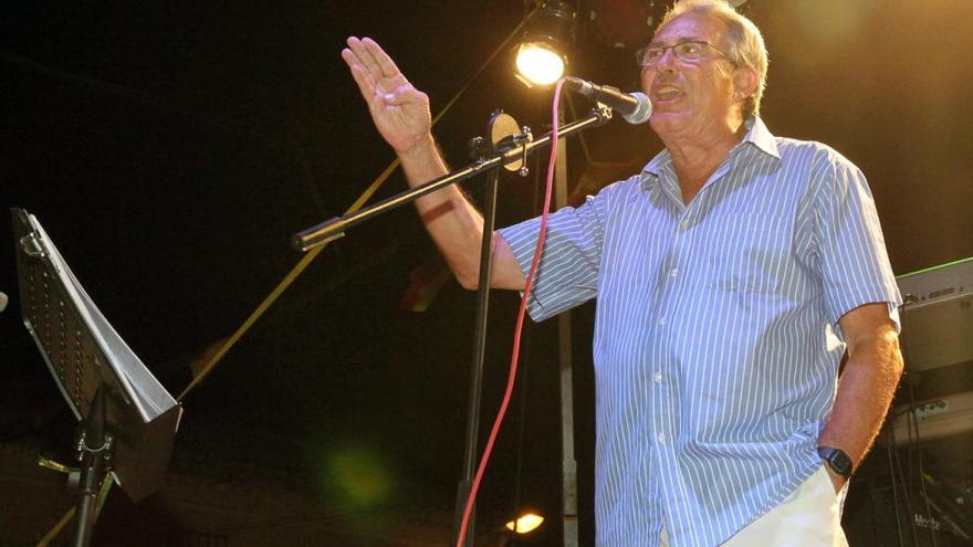 José Francisco Pérez cuando fue pregonero en 2011 de las fiestas de Macisvenda