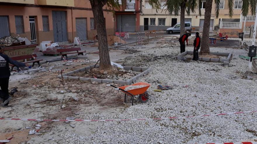 Obras en la Plaza Isla Trinidad