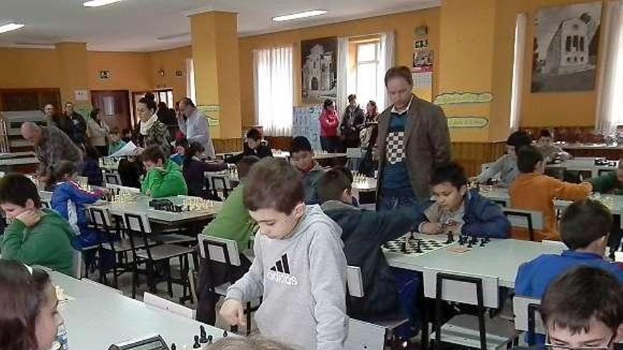 Participantes en el torneo disputado en Pola de Lena.