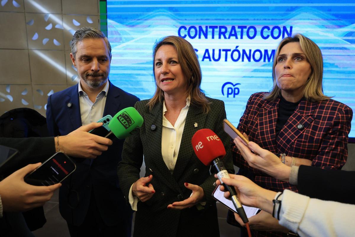 Acto de presentación del contrato de los autónomos del PP en Castellón
