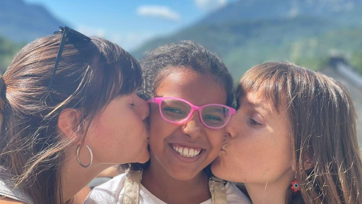 Mariam, la niña saharaui que renunció a su último verano en Cáceres para cuidar de su padre enfermo