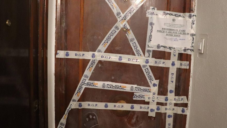 El hombre hallado muerto en su casa tenía 40 heridas punzantes en la espalda