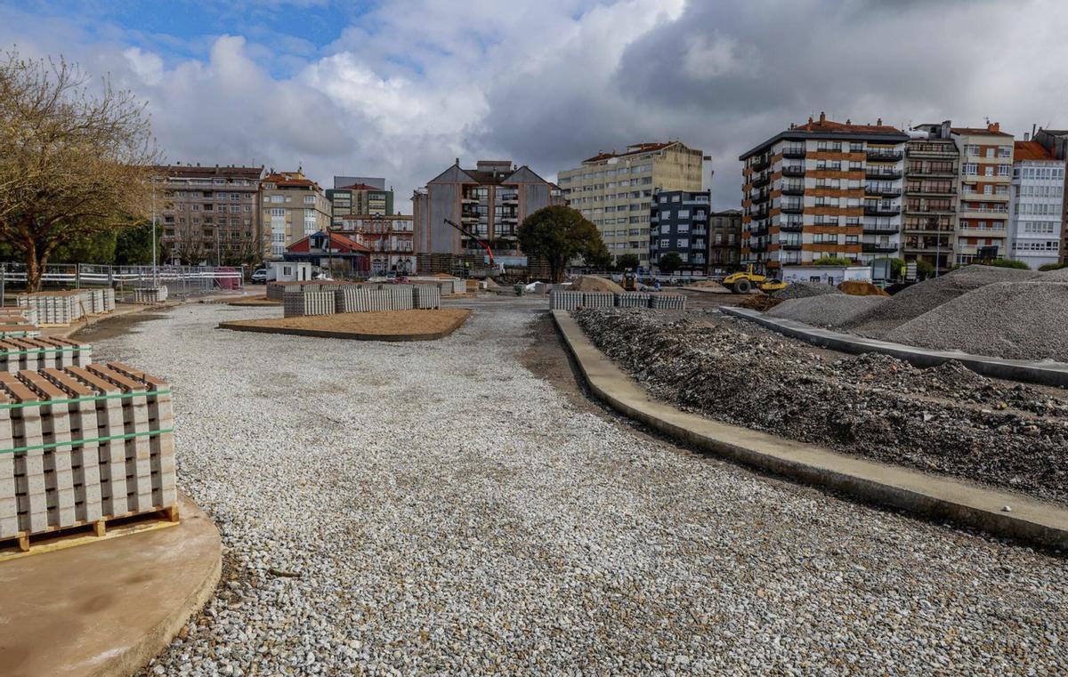 Estado de las obras de la zona verde de O Ramal, ayer. | FIRMA