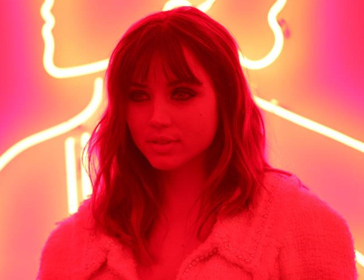 Ana de Armas con flequillo courtain fringe