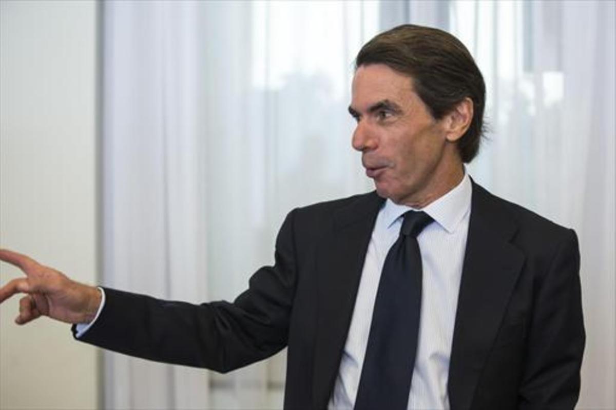 Aznar repudia al PP y se ofrece para reconstruir el centro-derecha