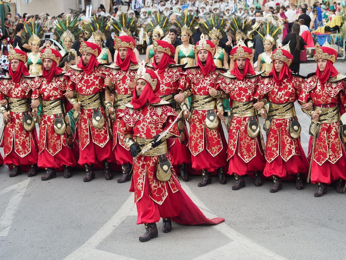 La Entrada Mora de los Moros y Cristianos de Agost, en imágenes